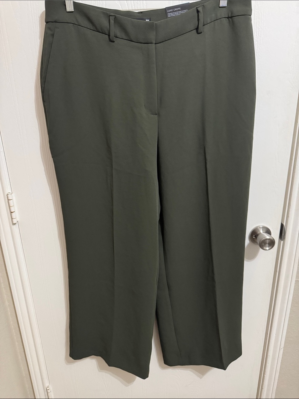 NWT Simply Vera High Rise Wide Leg Army Green Trousers Women’s 16W No Stretch